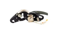 Petzl I'D Evac Descender -Outdoor Sports Store opplanet petzl i d evac self braking descender black d020ca01 av 10