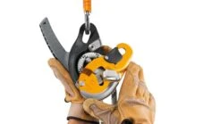 Petzl I'D Evac Descender -Outdoor Sports Store opplanet petzl i d evac self braking descender d020ca00 pet cas petzl19s48 d020ca00 v2