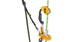 Petzl Knee Ascent System W/ Clip -Outdoor Sports Store opplanet petzl knee ascent system w croll l 8 13mm rope clip d022ea00 pet cas petzl19s56 d022ea v4