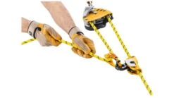 Petzl Maestro S Descender -Outdoor Sports Store opplanet petzl maestro s descender yellow d024aa00 av 4